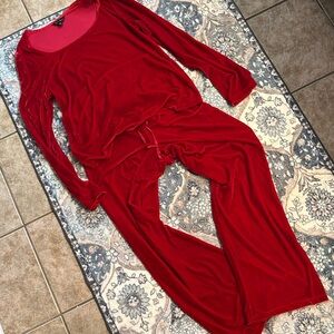 NWOT PAJAMAGRAM Red Velvet Loungewear Set. Size Large.